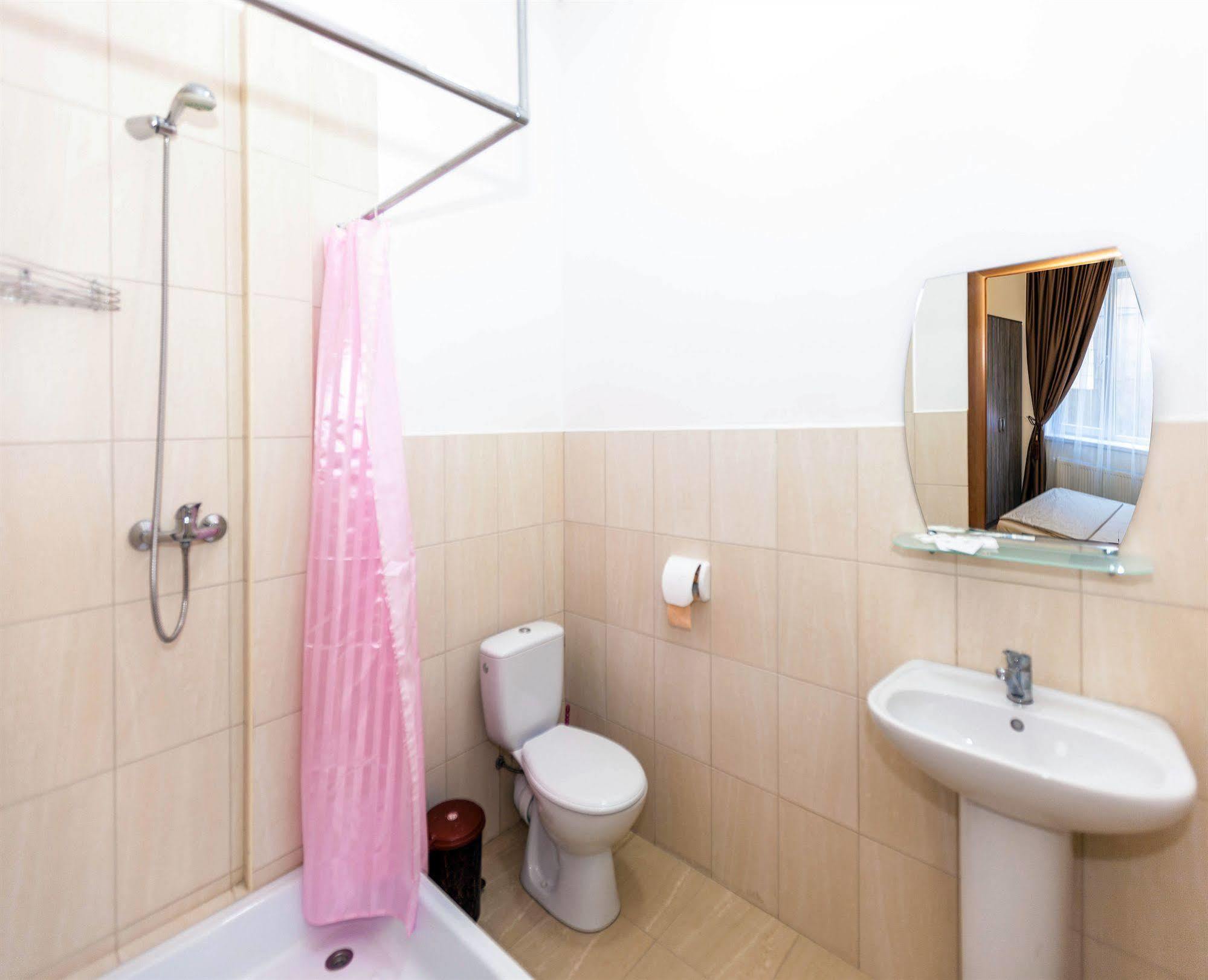 אודסה Arnautskiy Hotel מראה חיצוני תמונה