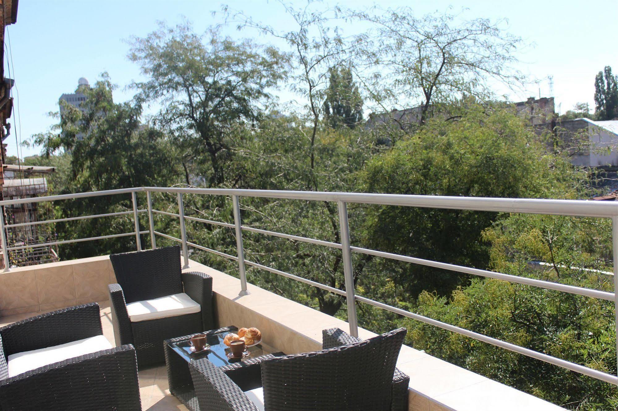 אודסה Arnautskiy Hotel מראה חיצוני תמונה