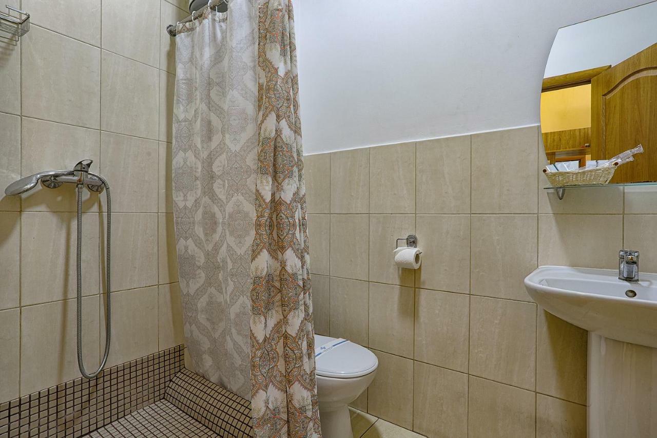 אודסה Arnautskiy Hotel מראה חיצוני תמונה